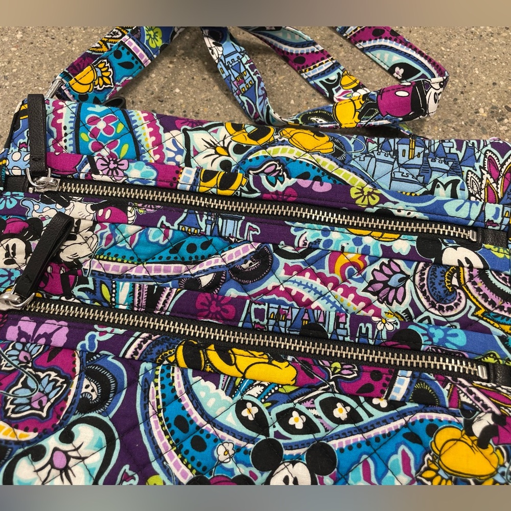 EUC Vera Bradley Triple Zip Hipster DISNEY PARKS Mickey's Paisley Celebration - Picture 5 of 16